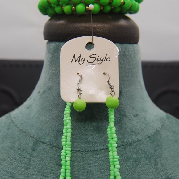 "My Style" Necklace, Earrings and Bracelet Combo - NWT - Lime Green and Silver - Picture 4 of 4